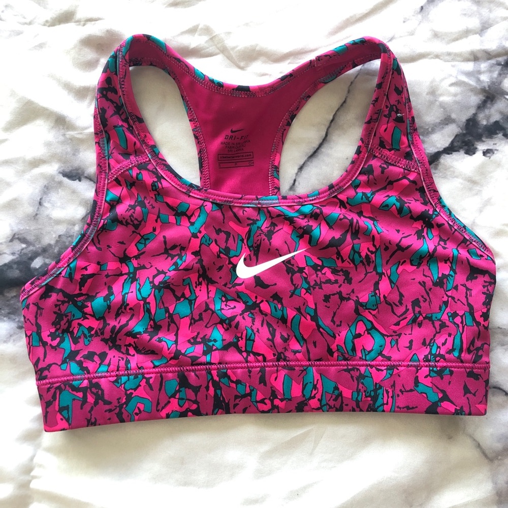 Nike pro sports bra